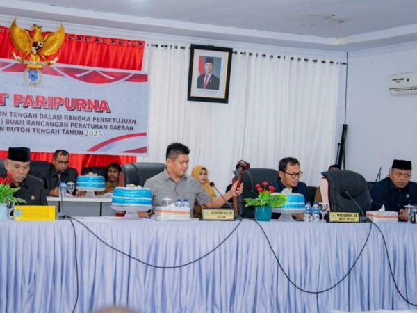 Fraksi PDI Perjuangan Dukung Penuh Enam Ranperda Prioritas untuk Kemajuan Buton Tengah