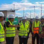 Wagub Sultra Tinjau Pembangunan RSUD Buton Tengah, Tekankan Penyelesaian Tepat Waktu dan Sesuai Standar
